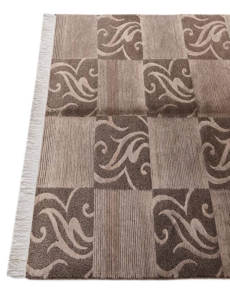 Detail image of  3' 11 x 5' 11 Darya Rug