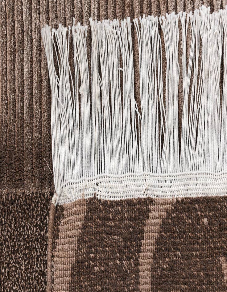 Detail image of  3' 11 x 5' 11 Darya Rug