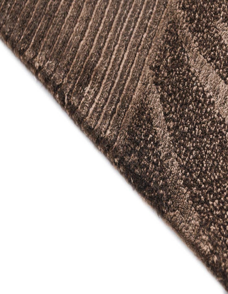 Detail image of  4' x 6' Darya Rug