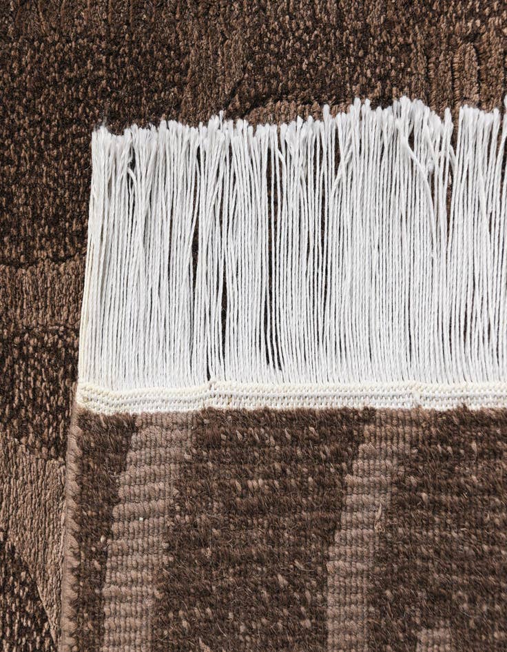 Detail image of  4' x 6' Darya Rug