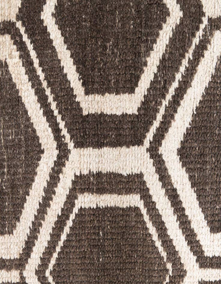 Detail image of  3' 6 x 6'  Hand Knotted Darya Rug