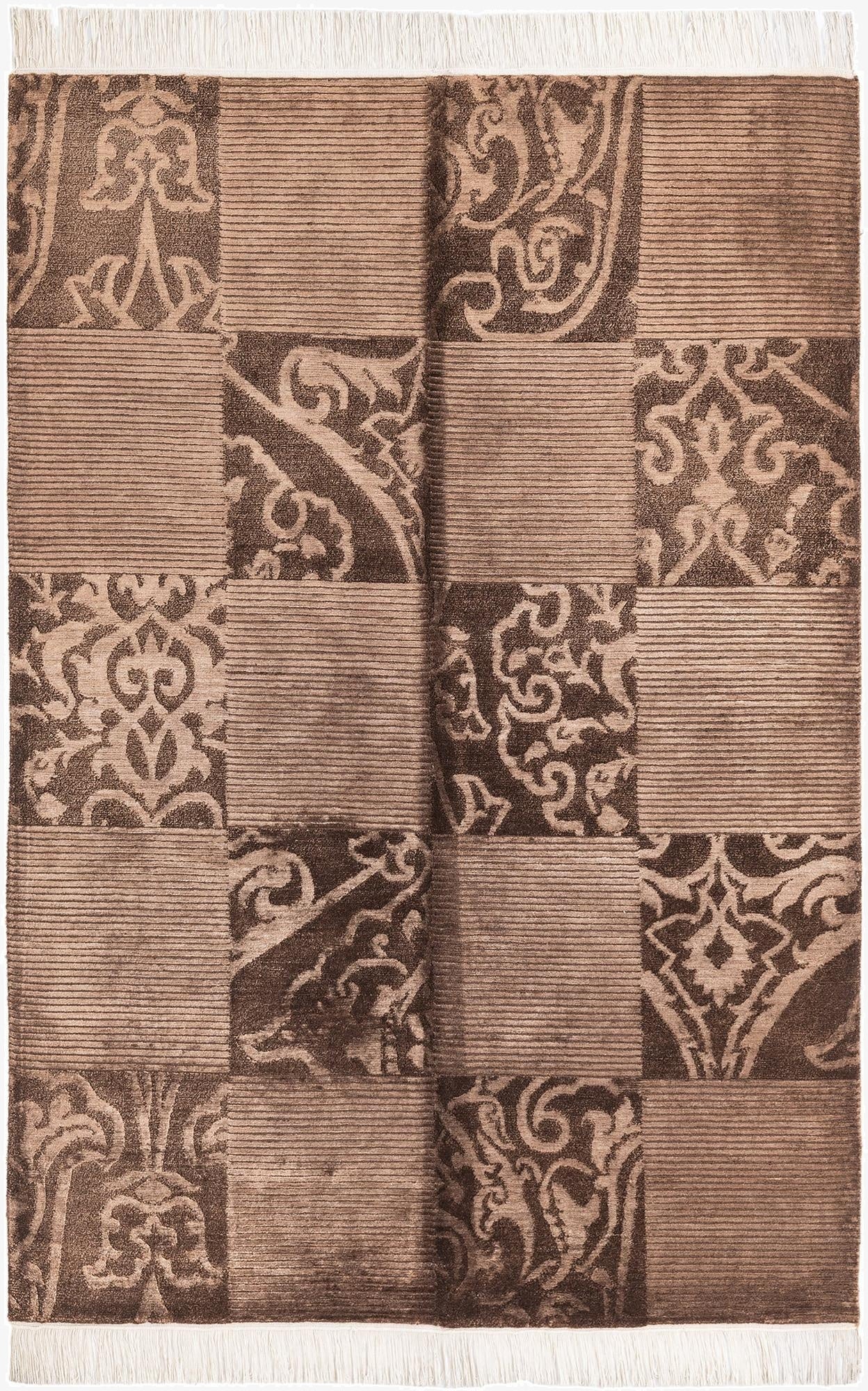  4' 1 x 6' Darya Rug