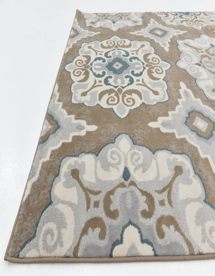 Detail image of  6' 7 x 9' 6 Diana Rug