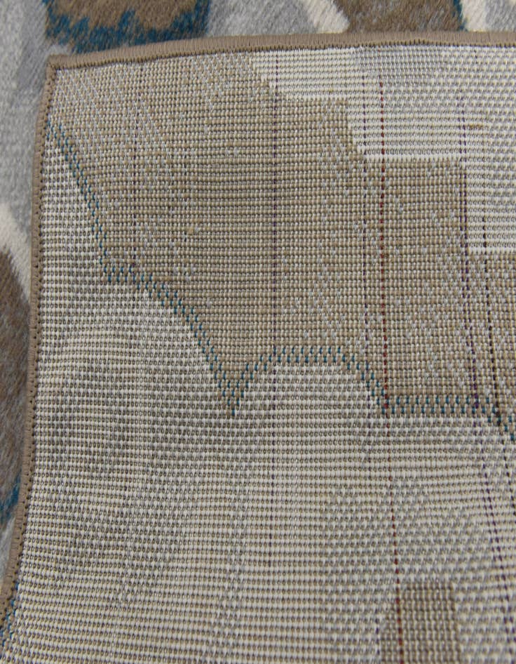 Detail image of  6' 7 x 9' 6 Diana Rug