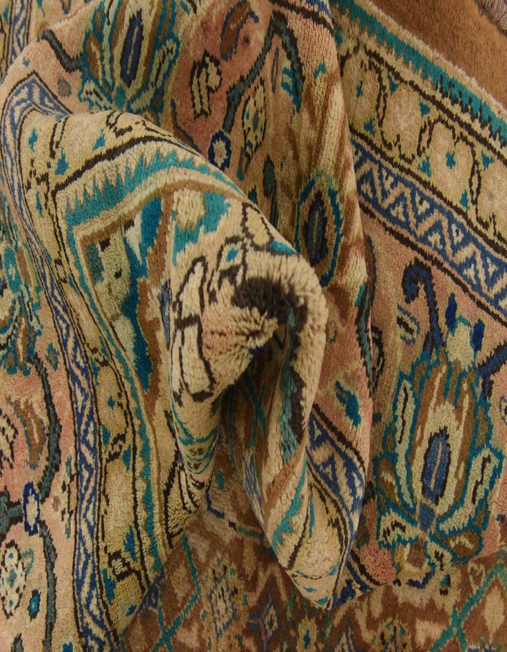 Detail image of  9' 6 x 13'  Hand Knotted Farahan Persian Wool Rug