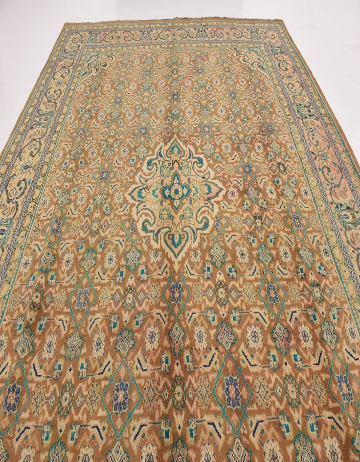 Detail image of  9' 6 x 13'  Hand Knotted Farahan Persian Wool Rug