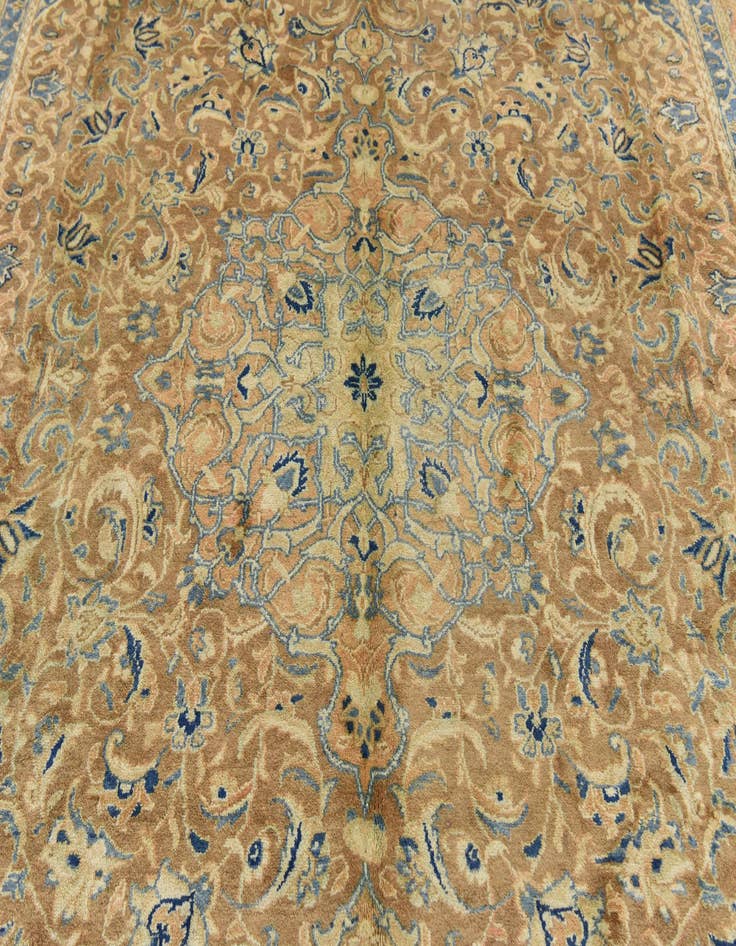 Detail image of  9' 10 x 13'  Hand Knotted Farahan Persian Wool Rug