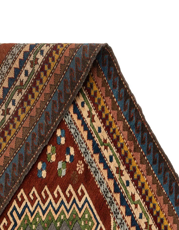 Detail image of  4' 4 x 6'  Hand Knotted Fars Wool Rug