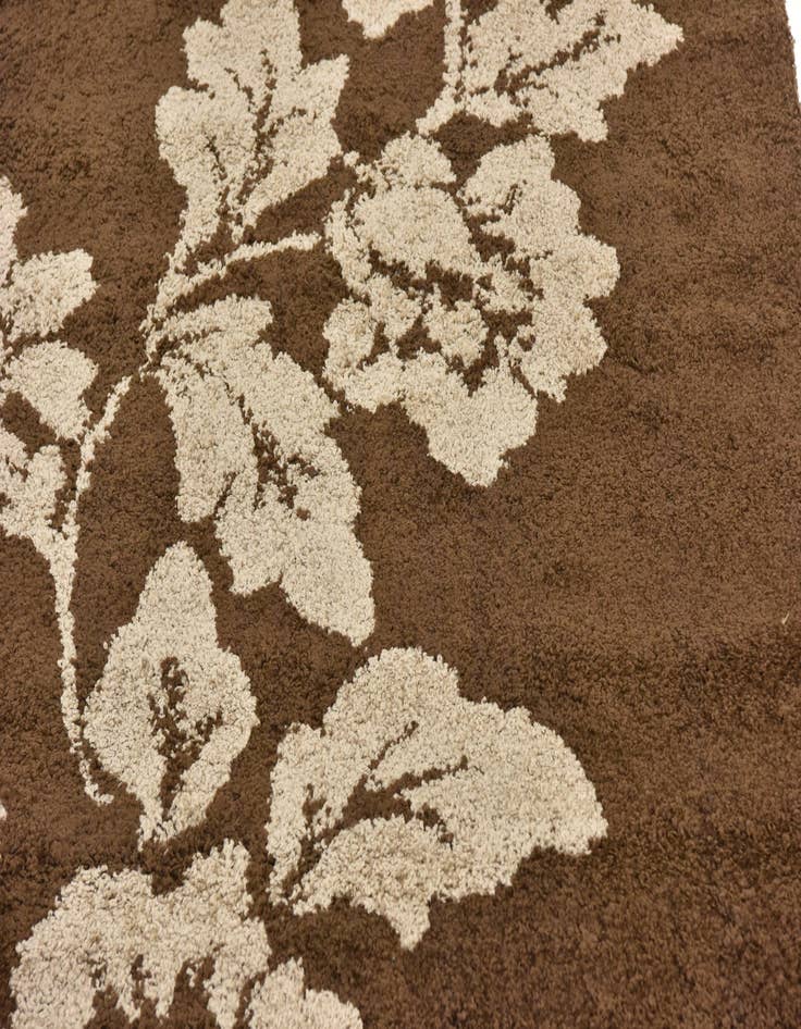 Detail image of  4' x 5' 7 Frieze Rug