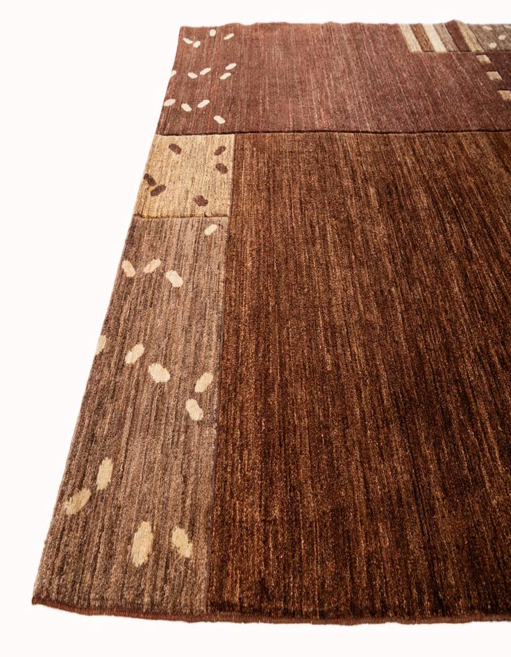 Detail image of  5' 1 x 6' 5  Hand Knotted Gabbeh Wool Rug