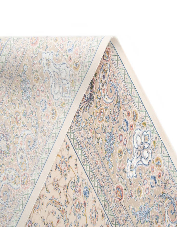 Detail image of  4' 11 x 7' 5 Ghom Design Rug