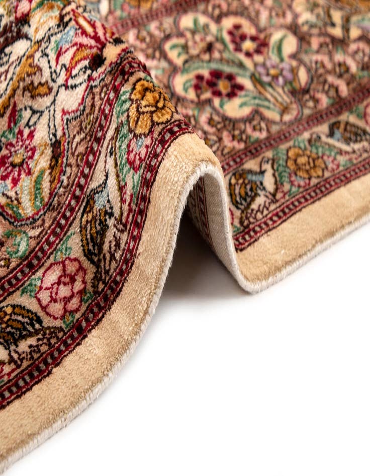 Detail image of  4' 4 x 6' 5 Ghom Rug