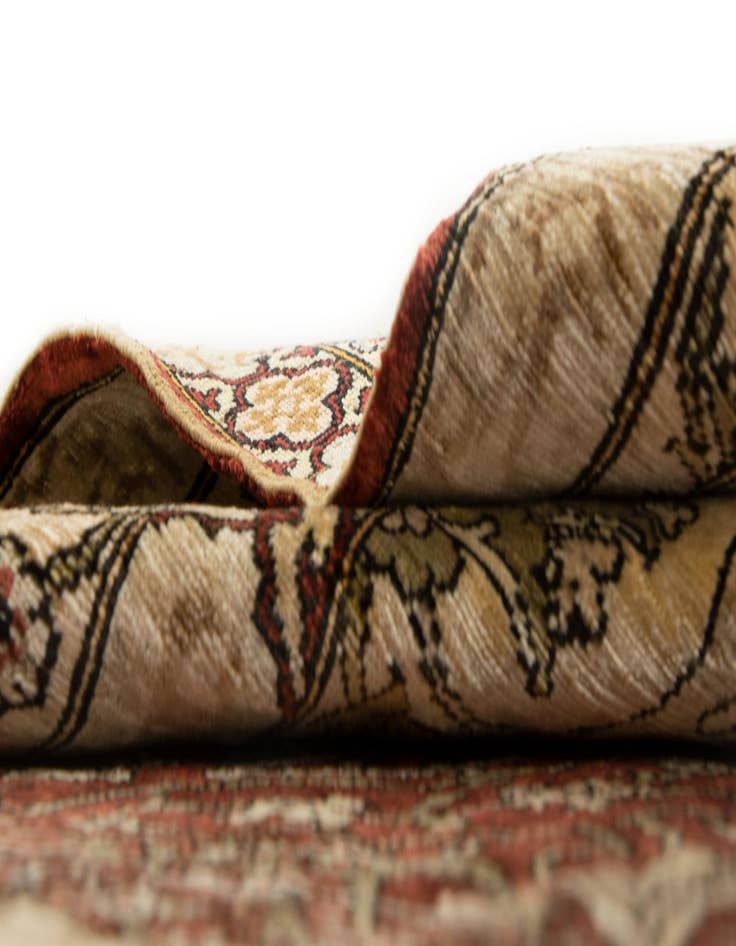 Detail image of  2' 5 x 3' 7  Hand Knotted Ghom Persian Rug