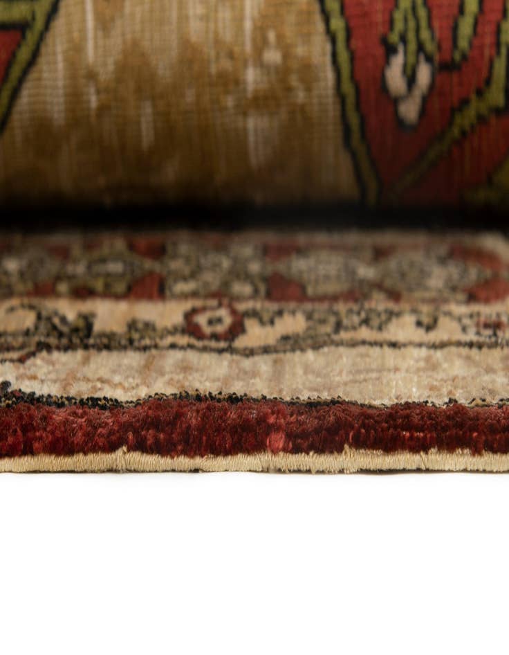 Detail image of  2' 5 x 3' 7  Hand Knotted Ghom Persian Rug