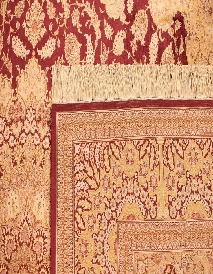 Detail image of  6' 6 x 9' 9 Ghom Silk Rug