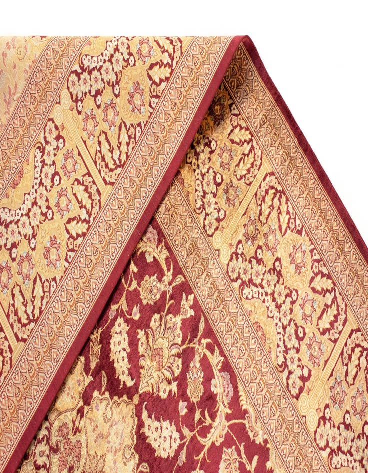 Detail image of  6' 6 x 9' 9 Ghom Silk Rug