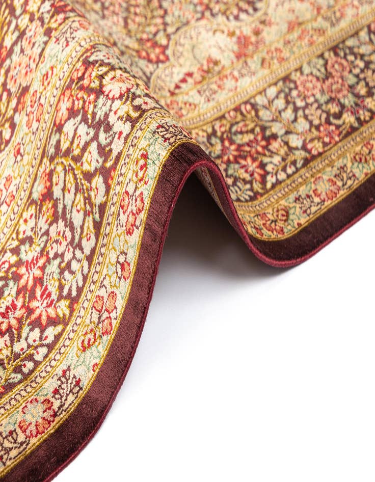 Detail image of  3' 3 x 5' Ghom Silk Rug