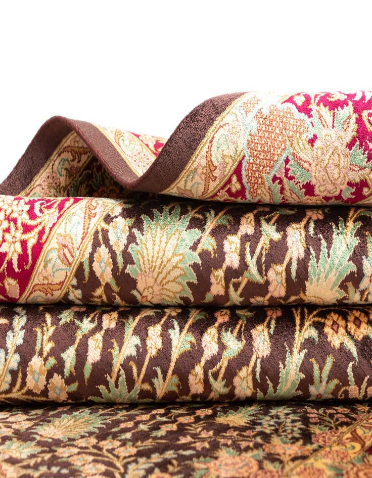 Detail image of  3' 2 x 4' 10 Ghom Silk Rug