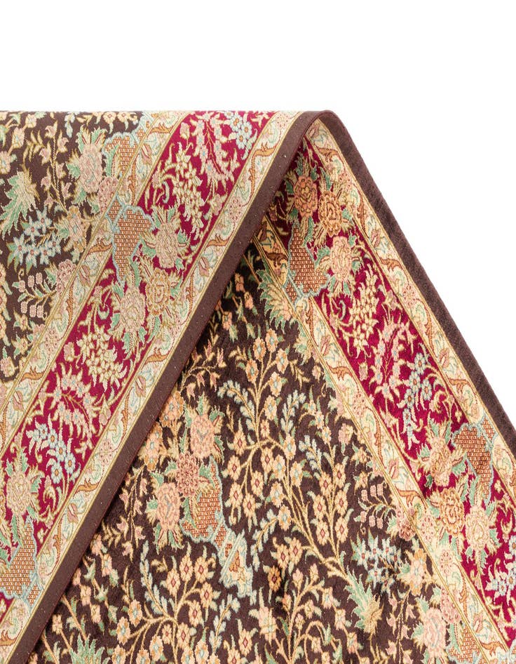 Detail image of  3' 2 x 4' 10 Ghom Silk Rug