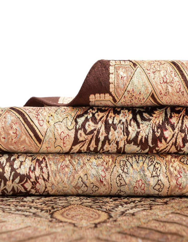 Detail image of 3' 5 x 5' 3 Ghom Silk Rug