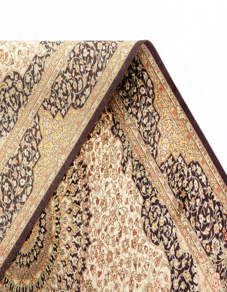 Detail image of  3' 3 x 4' 11 Ghom Silk Rug