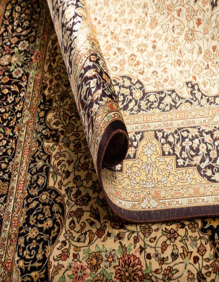 Detail image of  3' 3 x 4' 11 Ghom Silk Rug