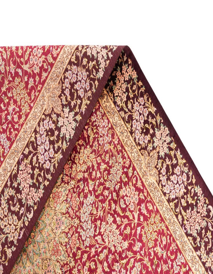 Detail image of  4' 5 x 6' 7 Ghom Silk Rug