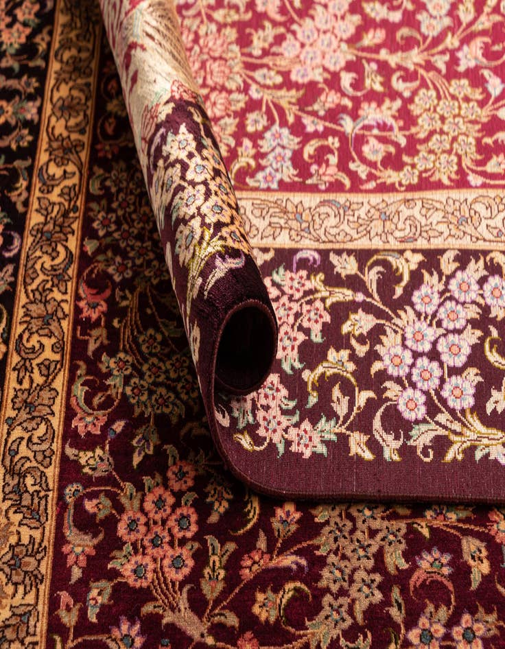 Detail image of  4' 5 x 6' 7 Ghom Silk Rug