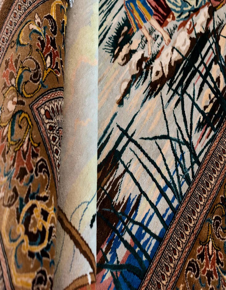 Detail image of  3' 2 x 4' 9 Ghom Silk Rug