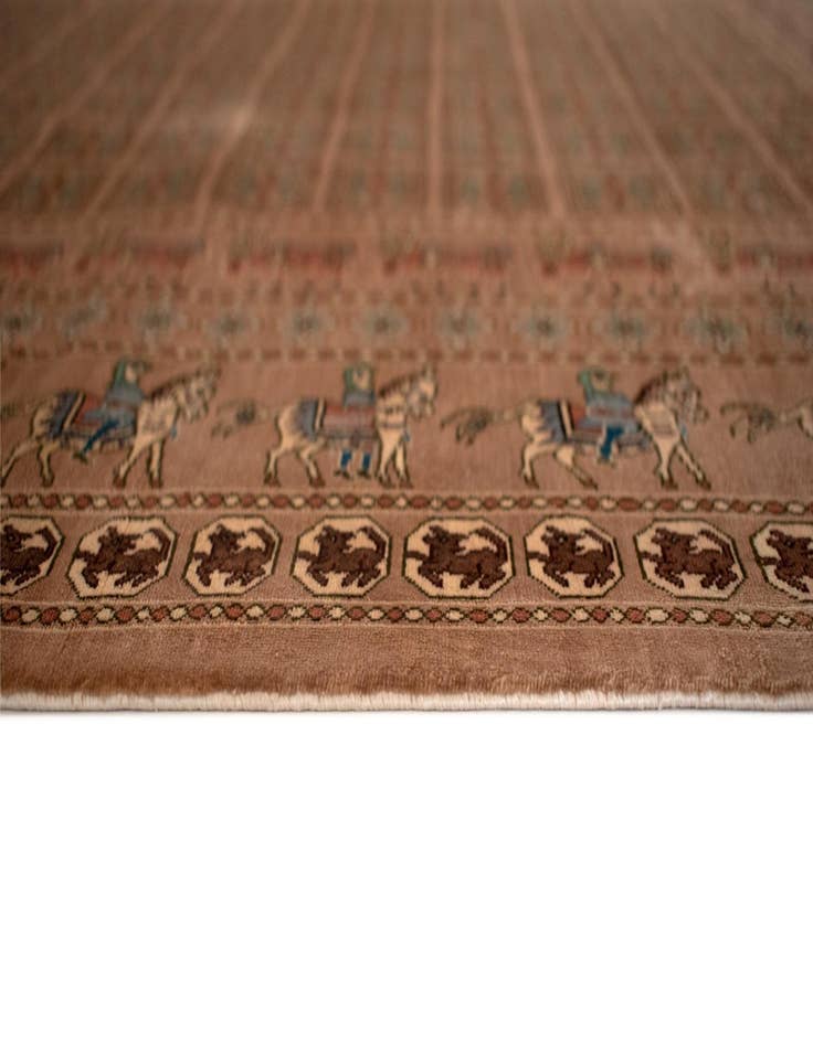 Detail image of  3' 3 x 4' 11 Ghom Silk Rug