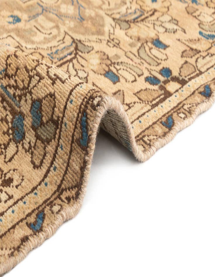 Detail image of  3' 8 x 6' 9 Hamedan Rug