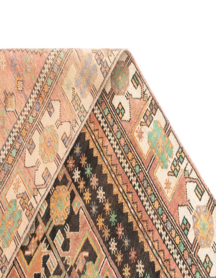 Detail image of  5' 6 x 9' 5 Hamedan Rug