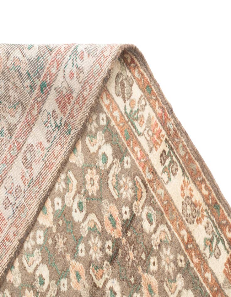 Detail image of  4' 1 x 9' 4 Hamedan Rug