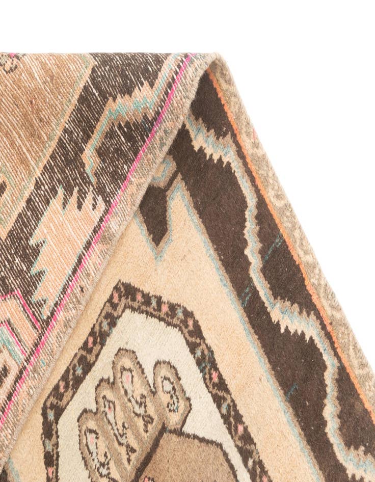 Detail image of  3' 3 x 9' Hamedan Rug