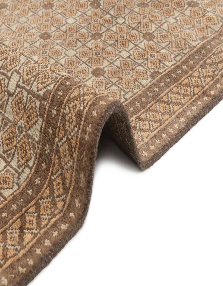 Detail image of  3' 11 x 7' 2 Hamedan Rug