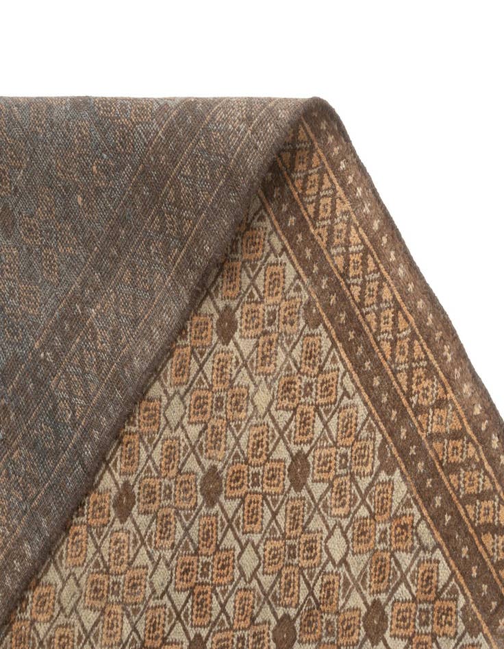 Detail image of  3' 11 x 7' 2 Hamedan Rug