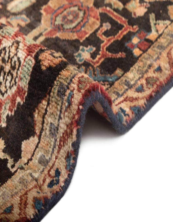 Detail image of  4' 1 x 6' Hamedan Rug