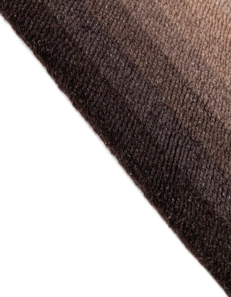 Detail image of  3' 2 x 5' Hand Tufted Wool Rug