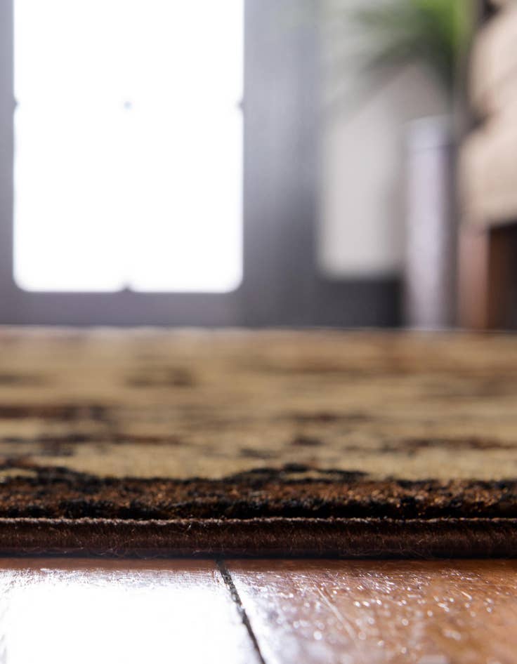 Detail image of  5' 3 x 8' Heris Rug