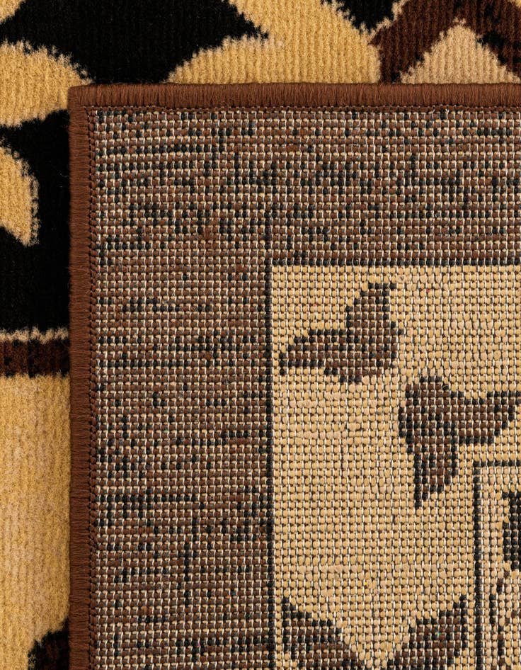 Detail image of  5' 3 x 8' Heris Rug