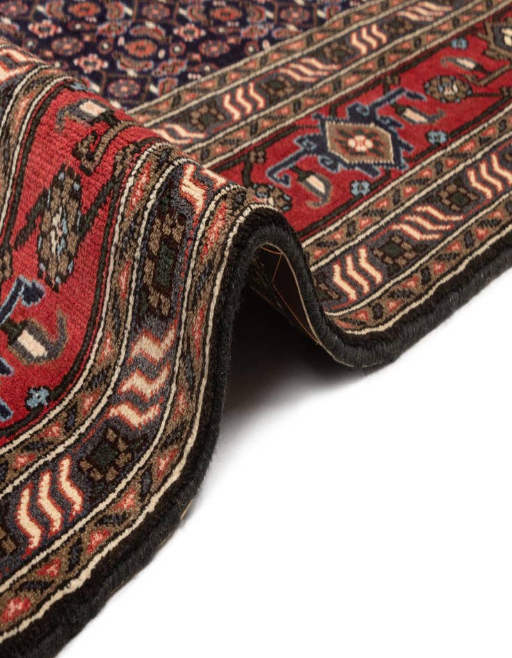 Detail image of  7' 6 x 10' 8 Heriz Wool Rug