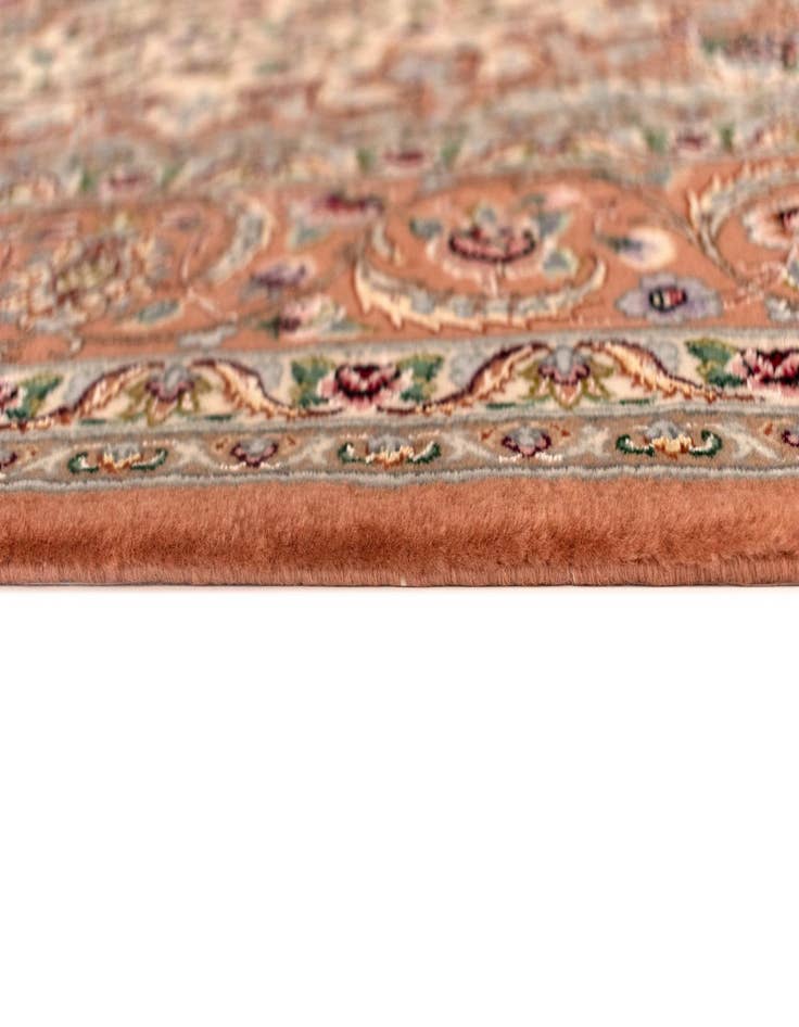 Detail image of  4' 9 x 7' 2 Isfahan Rug