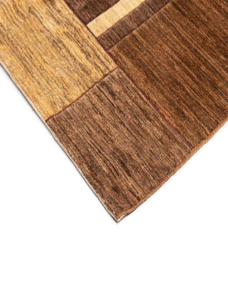 Detail image of  7' 1 x 9' 9 Juma Rug