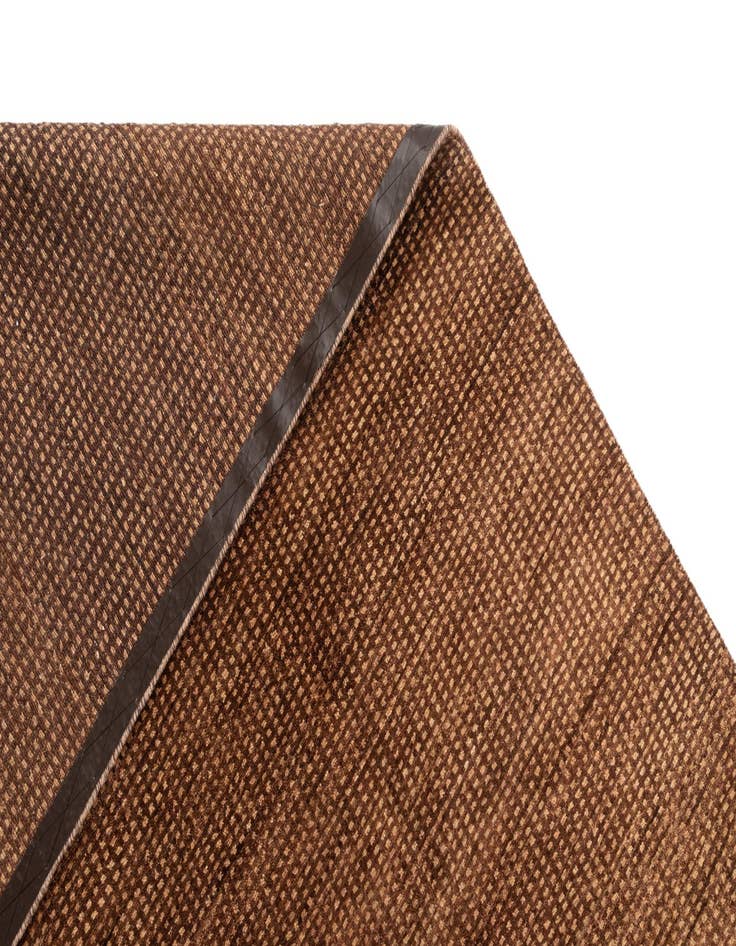 Detail image of  6' 9 x 9' 9 Juma Rug