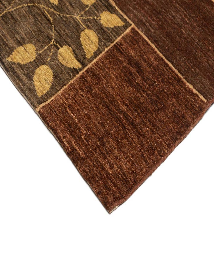 Detail image of  6' 9 x 9' 8 Juma Wool Rug