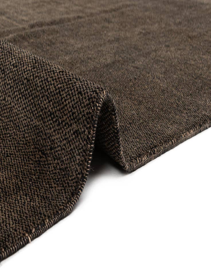 Detail image of  6' 7 x 9' 6 Juma Wool Rug