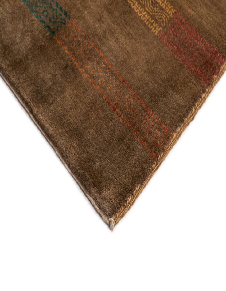 Detail image of  6' 8 x 9' 9 Juma Wool Rug