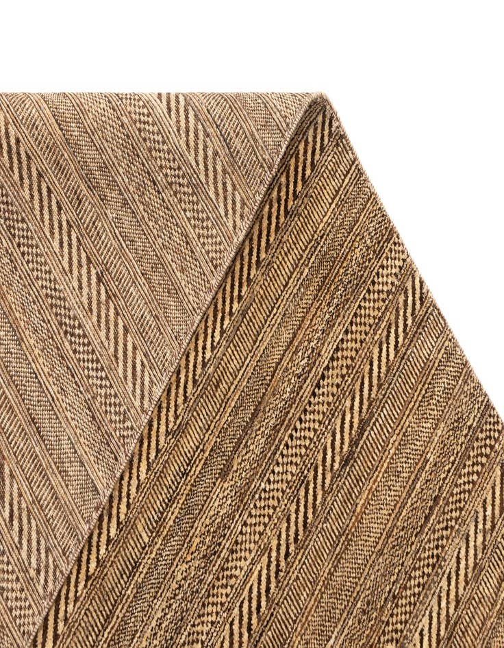 Detail image of  4' 7 x 6' 6 Juma Wool Rug