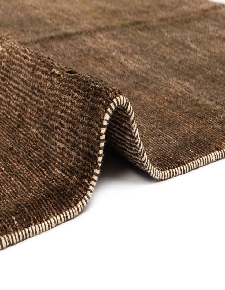 Detail image of  5' 5 x 8' Juma Wool Rug