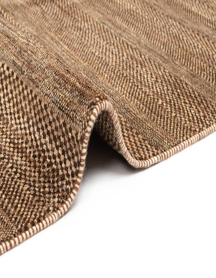 Detail image of  5' 3 x 8' Juma Wool Rug